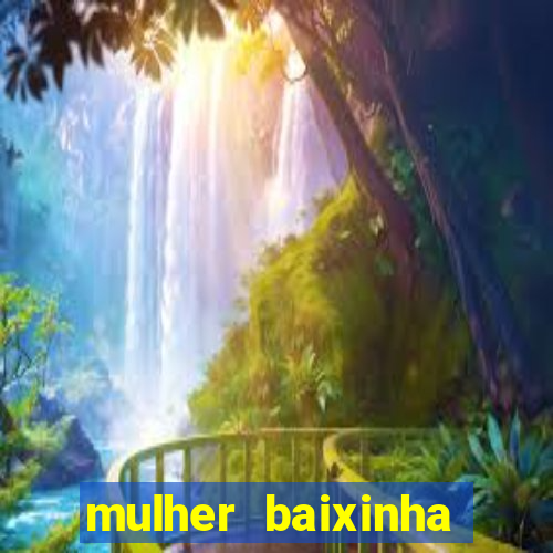 mulher baixinha transando com homens altos